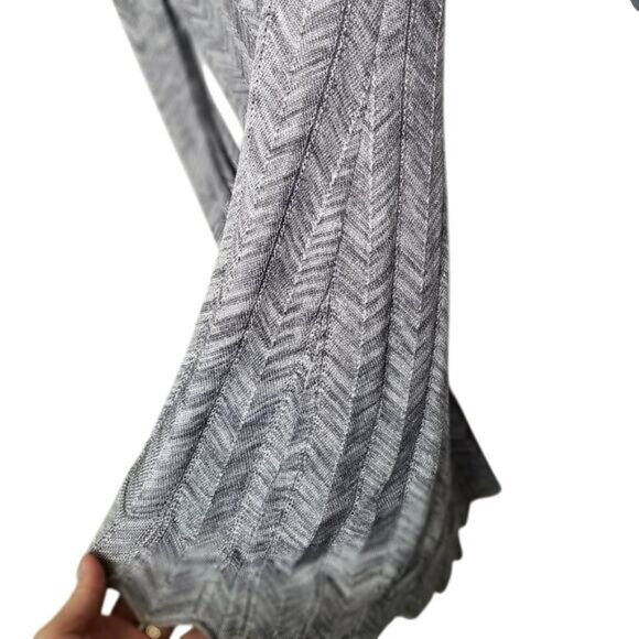 White House‎ Black Market XS Gray Chevron Long Sleeve Lace-Up Knit Tunic Top - Picture 13 of 13